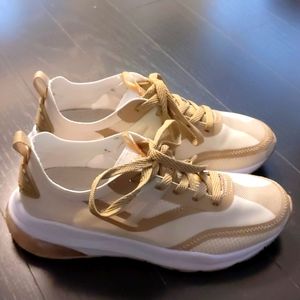 Fabletics Coranado Performance Sneaker